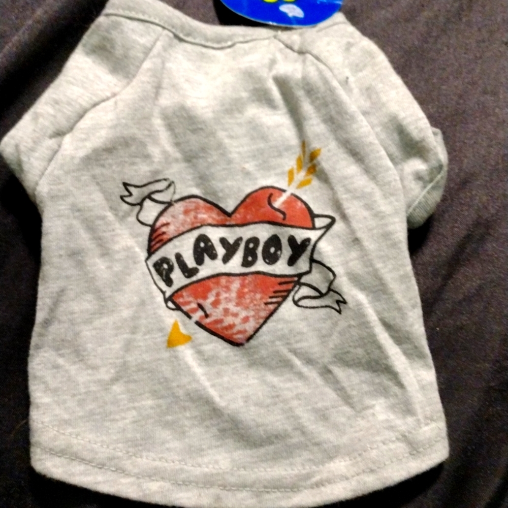 💜5/$25💜 NWT Playboy Dog Shirt Size XS
